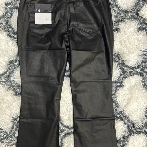 WHBM Coated Kick Flare Jean Size 14 NWT - Picture 5 of 5